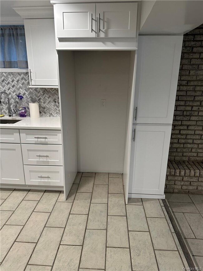 Building Photo - 123 Underhill Ave