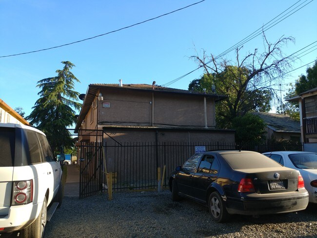 Building Photo - 355 El Camino Ave