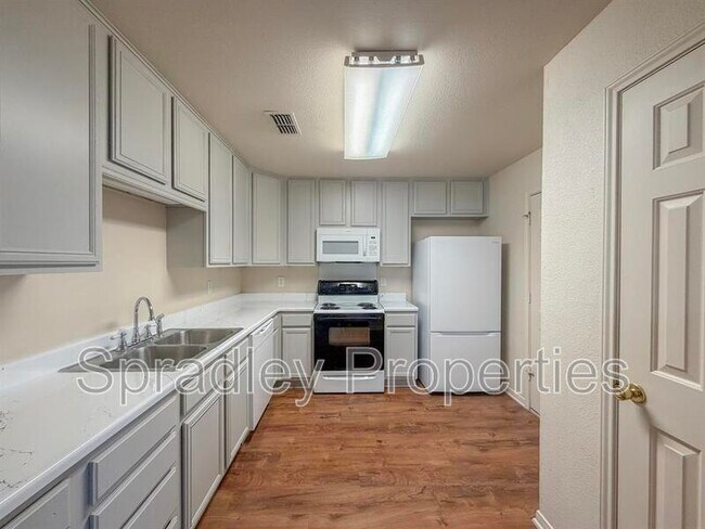 Foto del edificio - 1812A W Ave K Ave