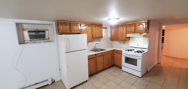 Building Photo - 142 Hillcrest Pl