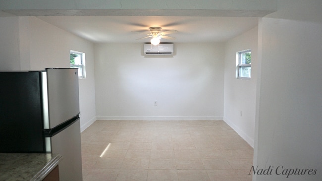 Building Photo - 1421 N Andrews Ave