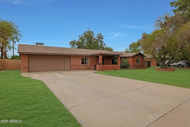 Photo - 2226 E Fairmount Ave House