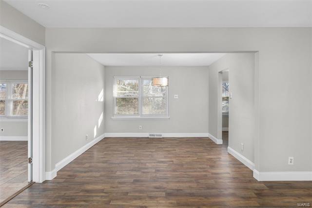 Building Photo - 7 Sona Ln