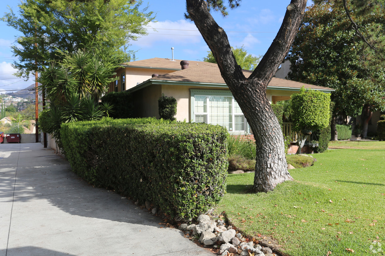 Building Photo - 1003 N Glendale Ave