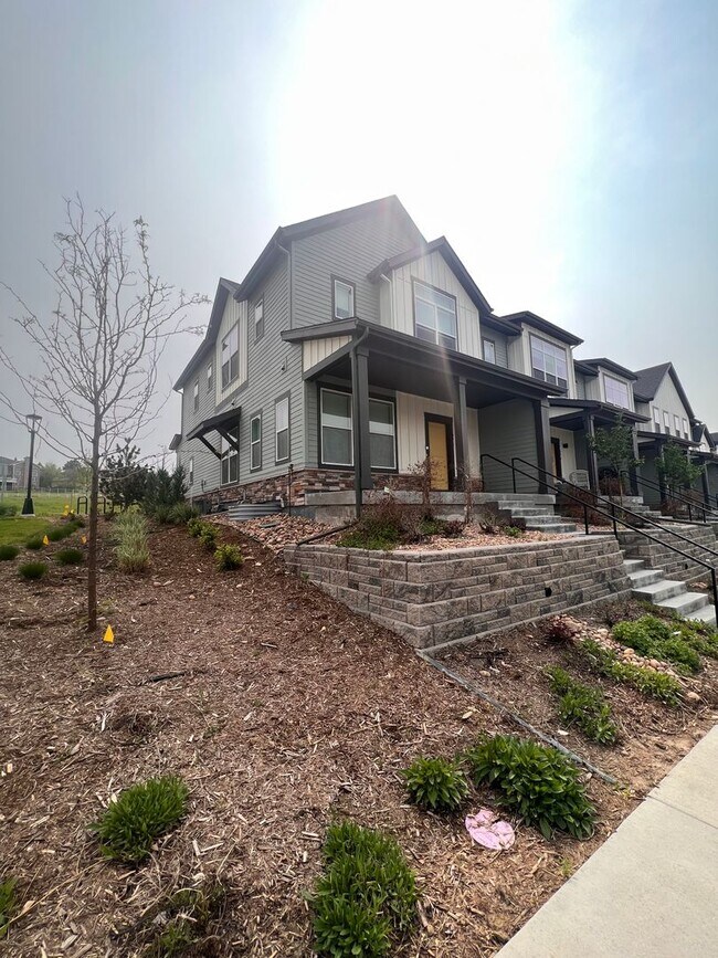 Foto del edificio - NEW BUILD 4 Bed 3.5 Bath Townhome In Superior-Available Now!