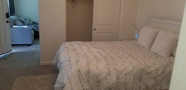 Foto del edificio - Beautiful Private In-Law Suite – Move-In R...