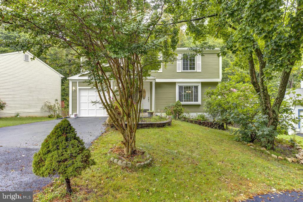 8283 Morning Dew Ct, Springfield, VA 22153 House Rental in