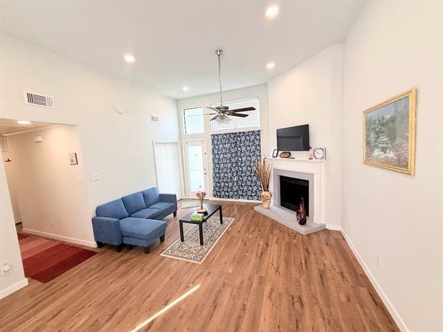 Foto del edificio - 6813 Hickory Creek