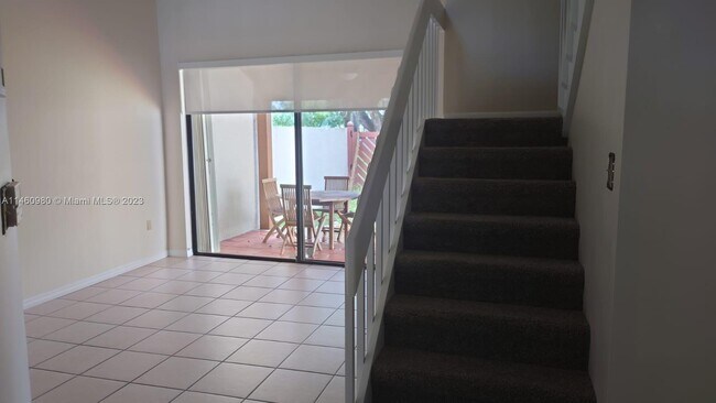 Building Photo - 9424 SW 124th Ct