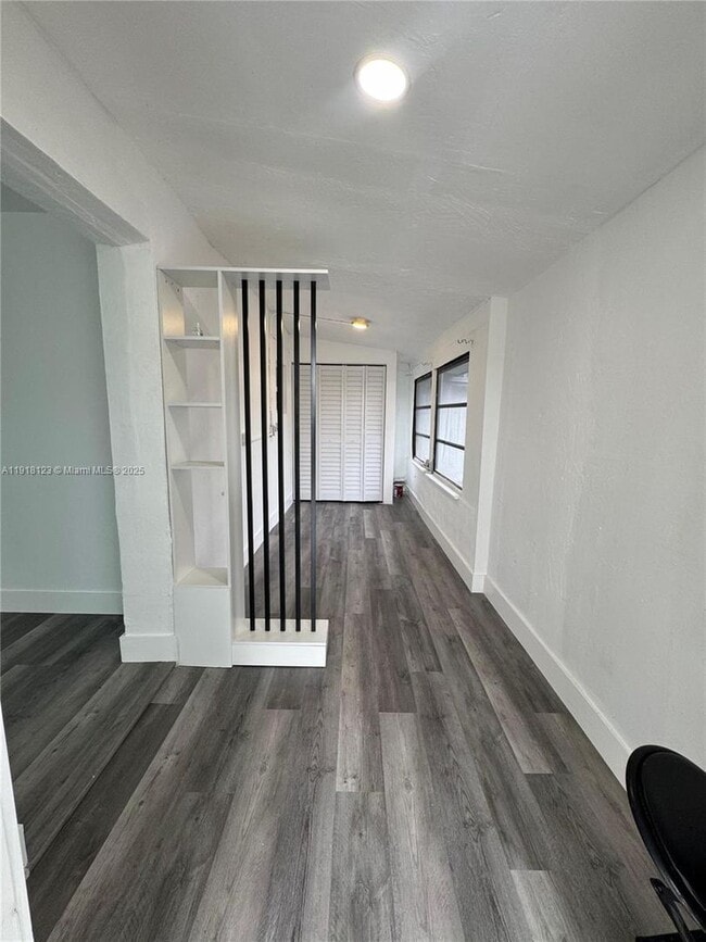 Photo - 5611 SW 38th St House