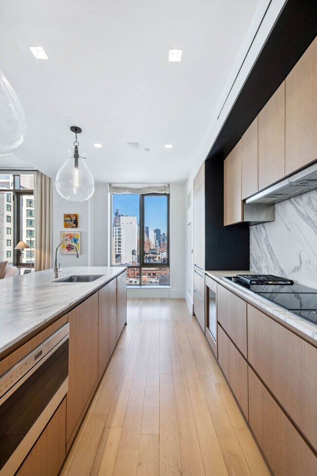Foto del edificio - 215 E 19th St