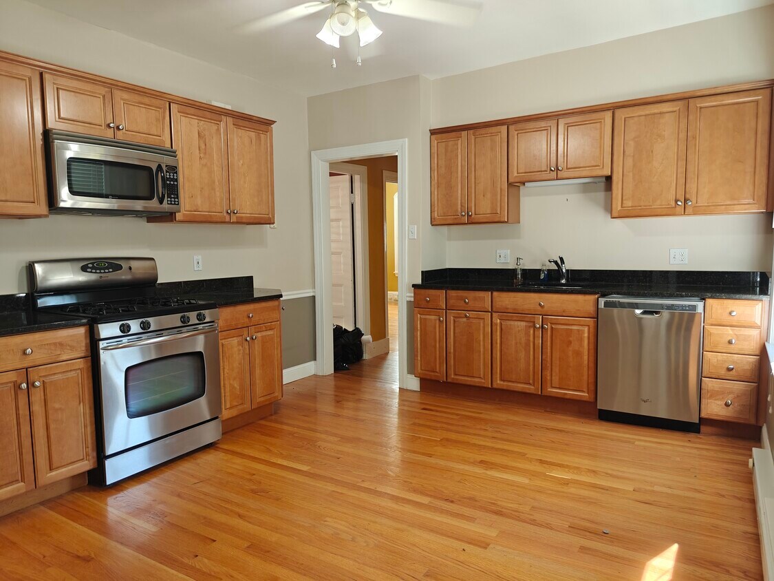 Cocina - 33 Hawthorne St