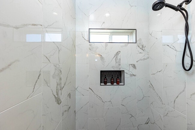 Foto del edificio - 3611 Breakwater Dr