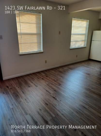 Building Photo - Updated 1B, Centrally Located in Topeka
