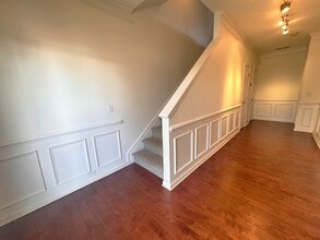 Building Photo - 307 Savoy Ct