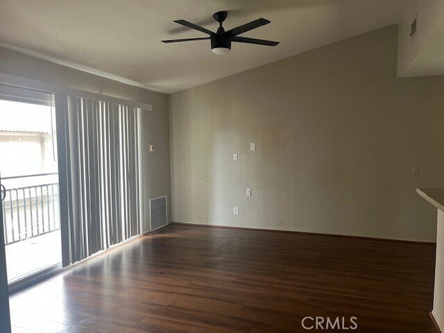 Foto del edificio - 74606 Driftwood Dr