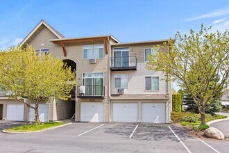 Building Photo - 22855 E Country Vista Dr