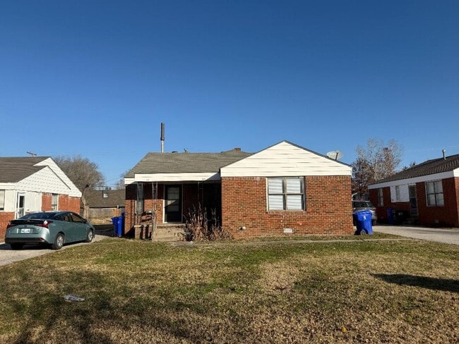 2 BED 1 BATH DUPLEX FOR LEASE - 2 BED 1 BATH DUPLEX FOR LEASE House