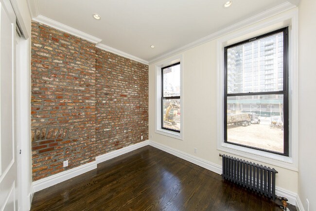 Building Photo - 375 State St