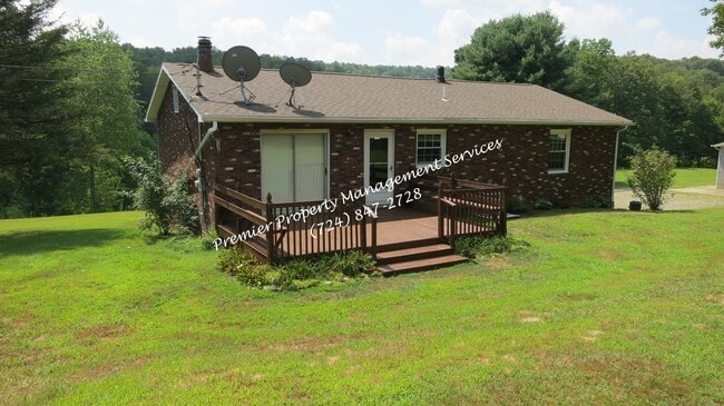 Building Photo - 511 Upper Service Rd
