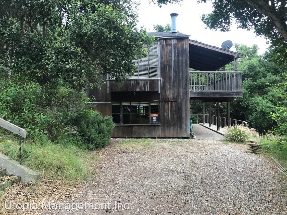 Primary Photo - 3 br, 2.5 bath House - 475 Lambert Rd