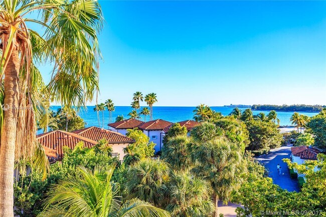 Building Photo - 19145 Fisher Island Dr