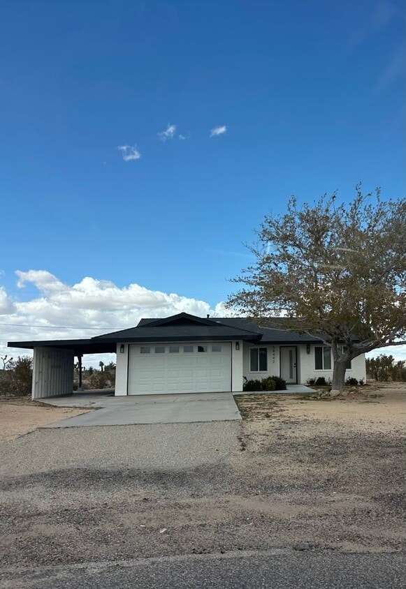 Primary Photo - $200 MOVE IN SPECIAL! Newly Remodeled 3 be...