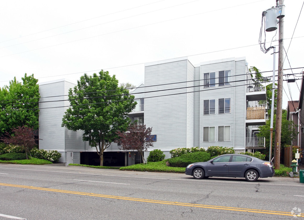 Primary Photo - Olympic View Apartments