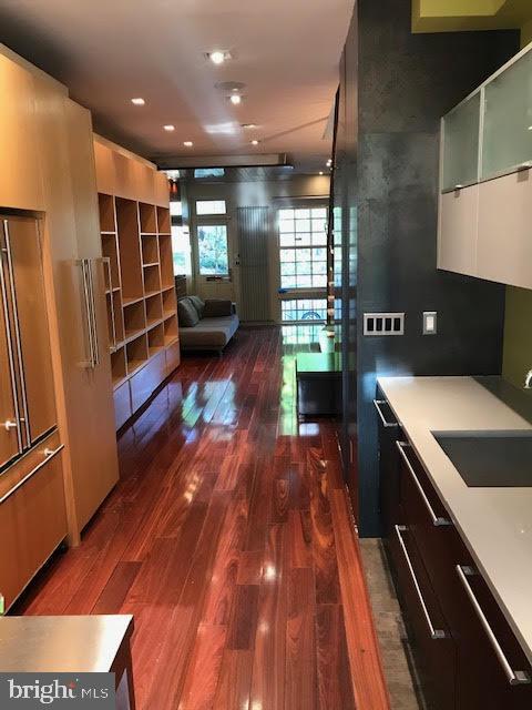 Foto del edificio - 922 25th St NW