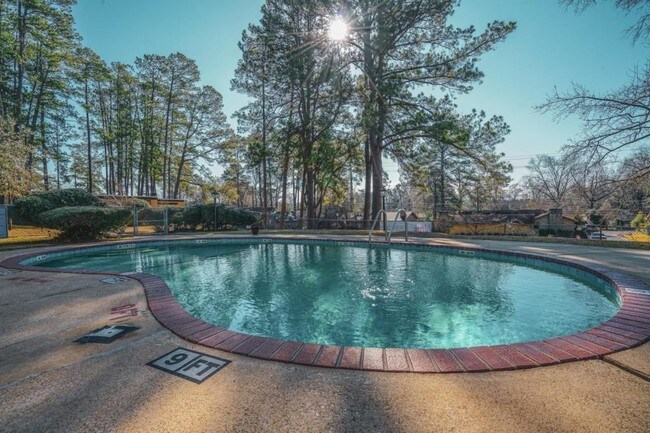 Foto del edificio - 309 Eden Dr. Apt. #17  Longview, Tx 75605