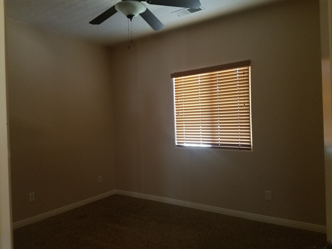 Foto principal - Spacious Home For Rent