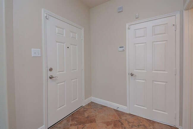 Foto del edificio - 6171 Yorktown Meadow Ln