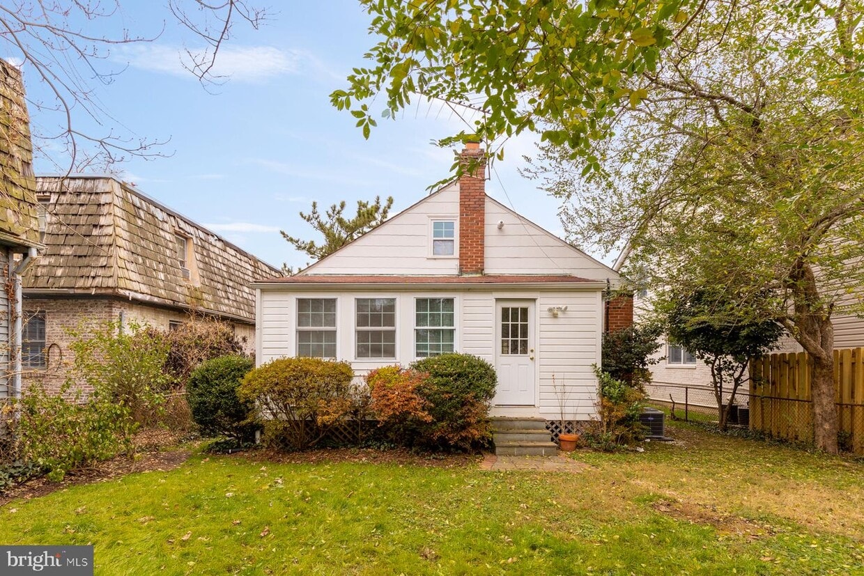 4847 Bayard Blvd, Bethesda, MD 20816 House Rental in Bethesda, MD