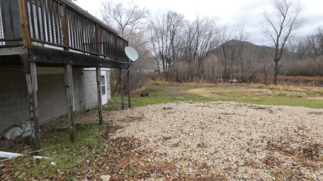 Building Photo - 319 Spring St