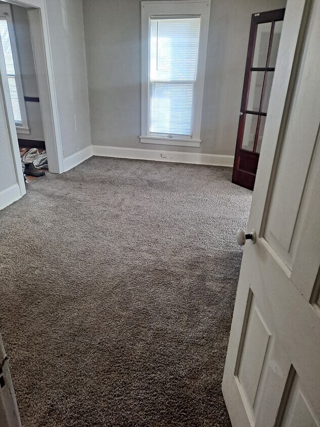 Foto del edificio - 401 Curtice St W