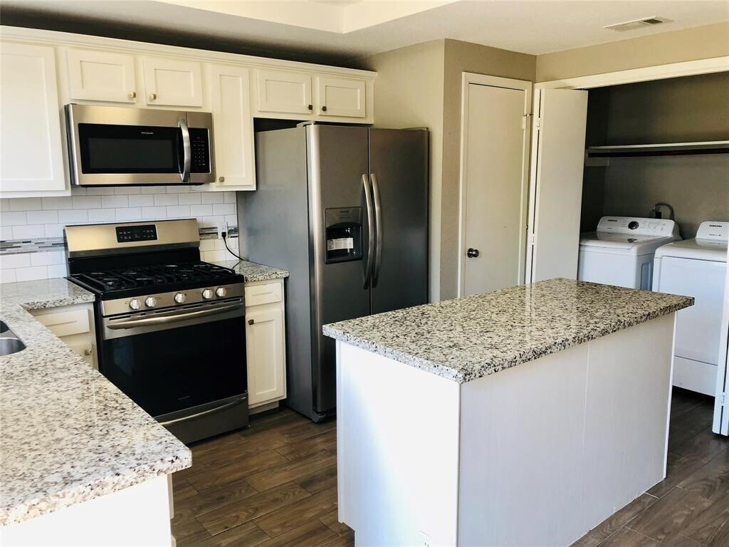 Foto principal - 2810 Grants Lake Blvd