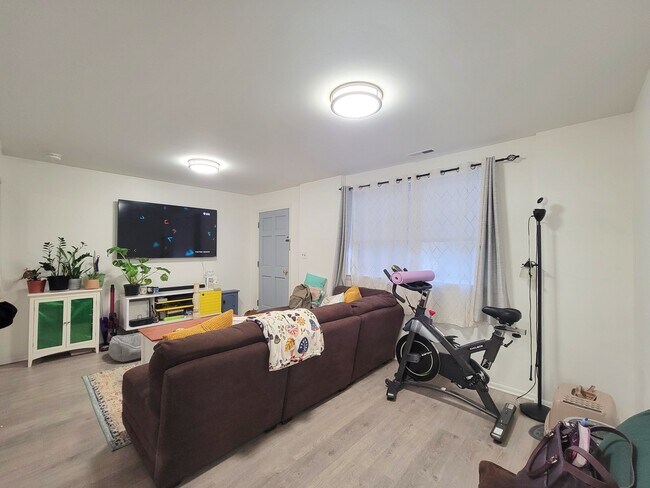 Foto del edificio - 619 Sussex St