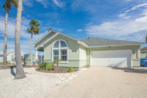 Foto del edificio - 15302 Beaufort Ct