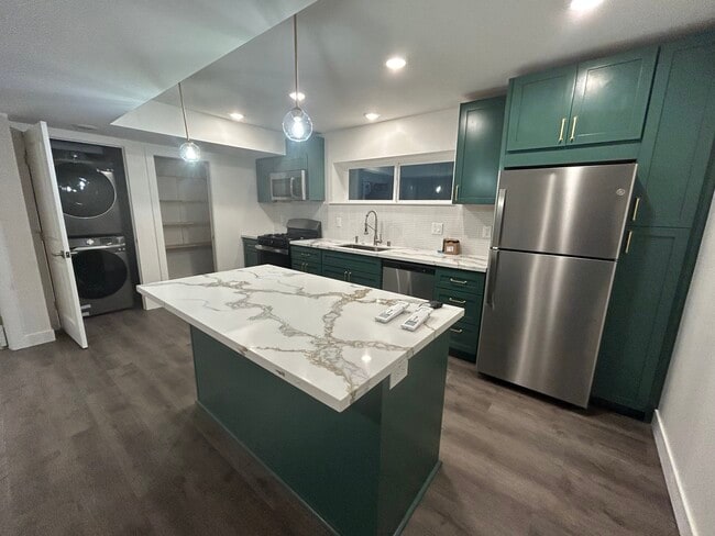Building Photo - 16584 Toledo Way
