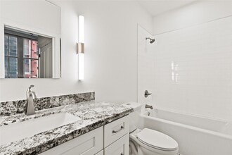 Building Photo - 2102 Mechanic St