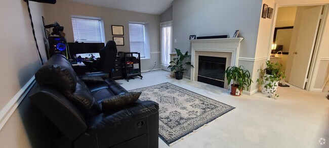 Building Photo - 7718 Lafayette Forest Dr