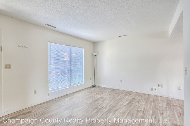 Foto del edificio - 605 English Creek Ct