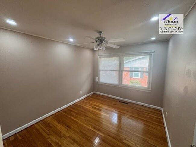 Foto del edificio - 1817 McGougan Rd