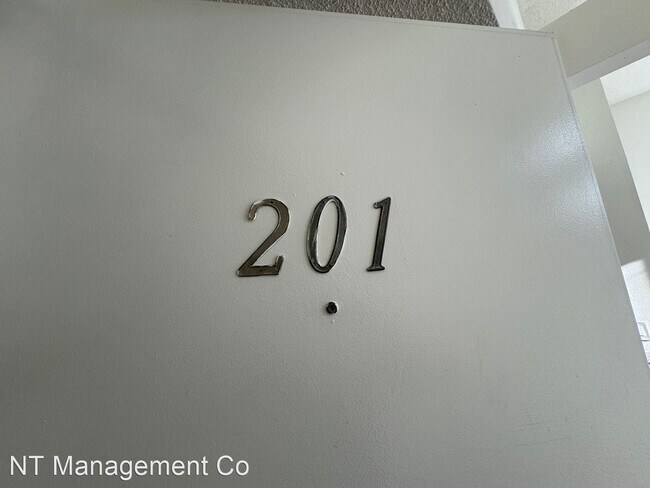 Foto del edificio - 2 br, 2 bath Apartment - 3722 Canfield Ave...