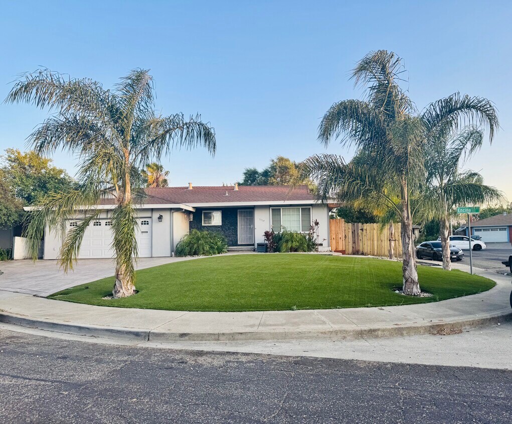 Primary Photo - 1119 Encina Ct