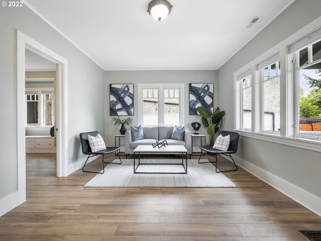 Photo - Fabulous Foster House