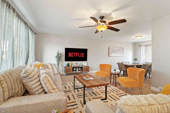 Foto del edificio - 207 N Beverly St