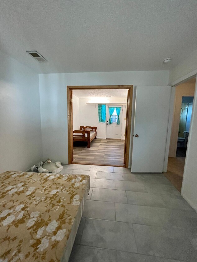 Foto del edificio - 409 San Juan De Rio Dr SE