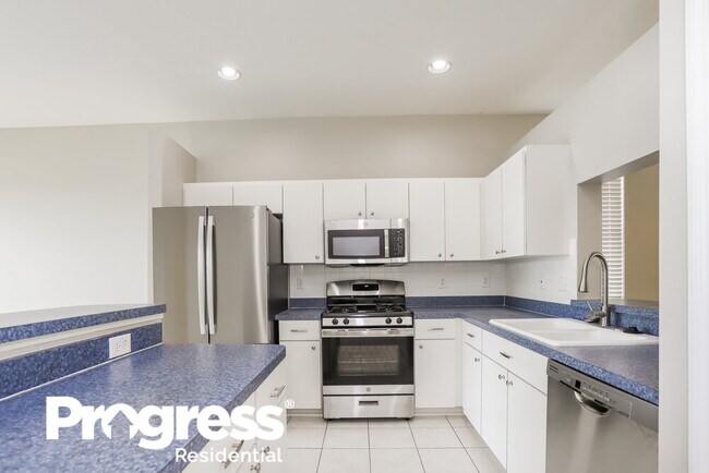 Building Photo - 10841 Newbridge Dr