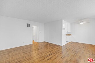 Building Photo - 1812 N Gramercy Pl